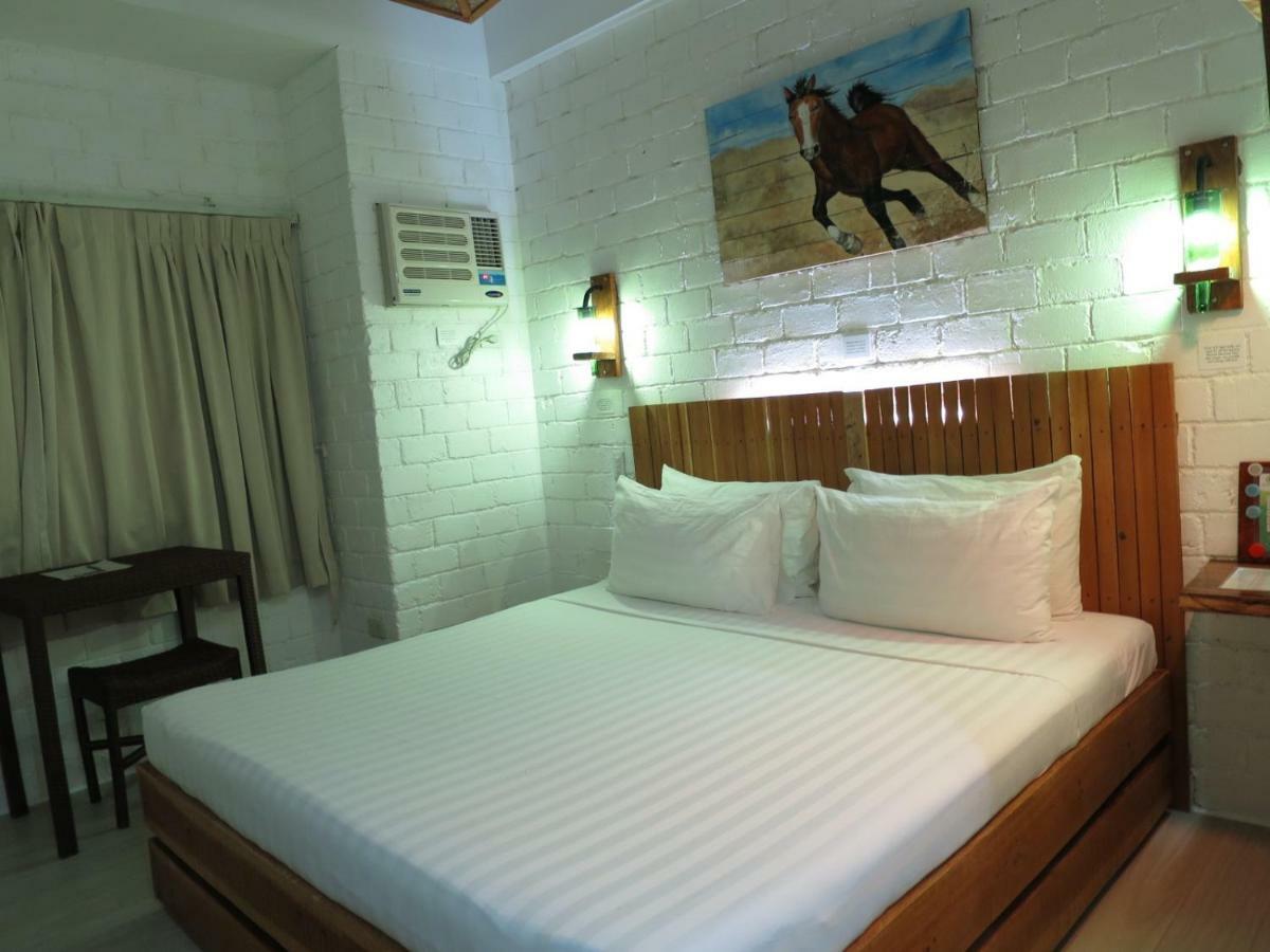 Serviced Apartments By Eco Hotel Bohol Panglao-stad Buitenkant foto