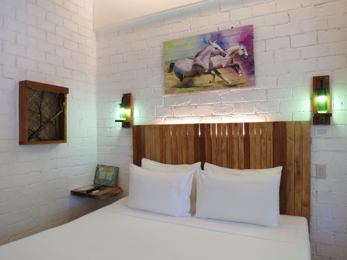 Serviced Apartments By Eco Hotel Bohol Panglao-stad Buitenkant foto
